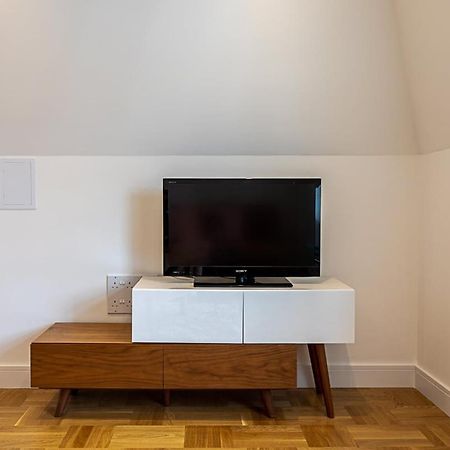 Modern And Stylish Apartment In West Kensington Londres Exterior foto